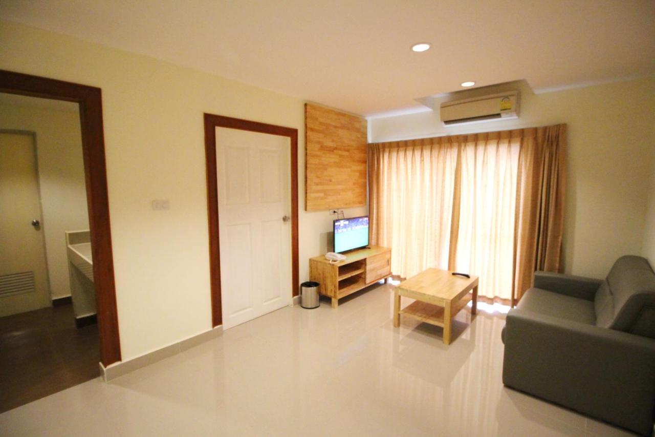 Lee Place Phatthanakan Condo Bangkok Extérieur photo