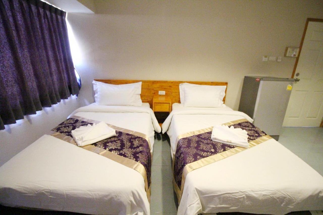 Lee Place Phatthanakan Condo Bangkok Extérieur photo